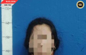 PEMANTU RUMAH DITANGKAP LEBUH IYA ENCHUBA NGELARIKA BARANG PENGAJI