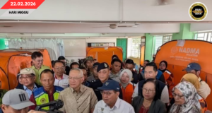 UGGAH NGABAS PERANAK DITUNTUNG PENUSAH BAH SERETA NENTUKA PENGELANTANG ORANG TASAH DIJAGA