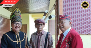 TAMBAH AGI AGIH BELANJA DIKENA NGATUR PENGAWA BEJALAI BEBALA MAYUH