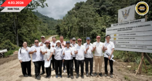 JKR SARAWAK KOMITED DEKA NGENYAMPATKA PENGAWA NGAGA PROJEK JEMATAN BA KANDANG MENUA BARAM