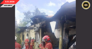 DUA BUAH RUMAH ANGUS LENGIS BA PENUSAH ANGUS DI KOTA SAMARAHAN