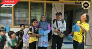 SK NANGA SEMAWANG NGERUPAN NYADUNG BUBUR LAMBUK BESERIMBAI ENGGAU BULAN RAMADAN