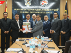 SARIB NGAMBI ALIH STESYEN PANSIK SIMILAJAU, NGENEGAPKA INDUSTRI GETAH SARAWAK