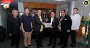 ADUN BATU KITANG BEJURAIKA PEKARA BEKAUL BETANAM BETUPI ENGGAU DOA SARAWAK