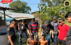 RABAN NYERUNGKAI RUMAH DITAN, TIGA IKU SASPEK DITAN