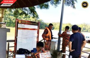 SIKU LELAKI DIKEIRAUKA LEMAS PENGUDAH PERAU KE DITEPAN ENGGAU EMPAT BAKIH IYA KARAM