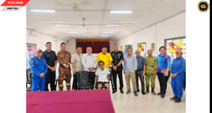 SIKU LELAKI OKU TI DIRIPOTKA LENYAU BA KAMPUNG OPAR UDAH DITEMU ENGGAU LIKUN