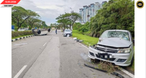 PENUSAH AKSIDEN TI MUNGKUR TIGA BUAH ENTUKAR