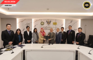 JKR SARAWAK NYAIN MoU ENGGAU JANATEK, NGAGA INISIATIF ASFALT GADUNG