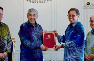 Premier Sarawak nerima penemuai basa TPM, negapka koordinasyen projek bekal ai menua pesisir