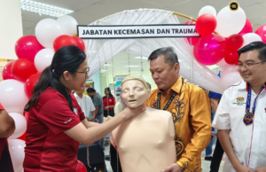 Sepital Sarikei nyambut 20 taun penyulut, terus ngenegapka servis pengerai mensia mayuh