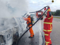 Sebuah 4WD angus lengis ba Jalai Besai Pan Borneo