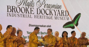 Projek tebing sungai 4.8 kilometer deka dikemansang — Premier Sarawak