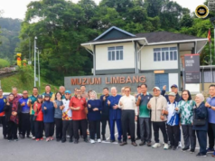 Premier Sarawak nguluka program bejalai kaki laju (brisk walk) ba Tebing Ai Limbang