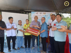 Edwin Banta Bejadika Lantai Konkrit Rh. Anggit, Negapka Komitmen Ngagai Pemansang Menua Pesisir
