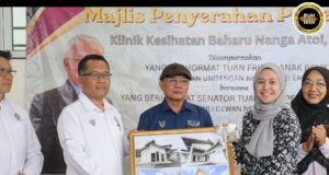 Pengerami nyerahka projek Klinik Pengerai Nanga Atoi, Saratok ke udah tembu meruan
