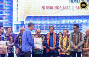 Kompleks UNIFOR nyadi lambang penyerakup Sarawak