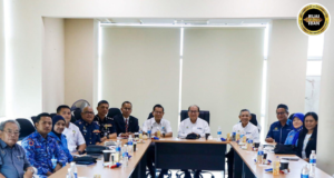 Perintah Sarawak Bebendar Neritka Atur Nagang Pengawa Betunu Chara Tebuka Ba Kandang Kerapa