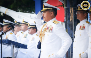 193 iku raban TLDM nyereta baris beserimbai enggau Hari TLDM ke – 92