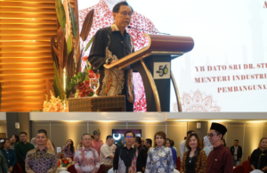 Sarawak negapka pengelikun pemakai nengah ‘diversifikasyen’ ekonomi betanam betupi