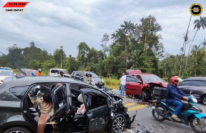 Penusah Aksiden Ngaul Dua Buah Entukar Ba Jalai Bukit Berangan