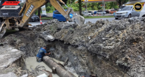 Pengawa ngemanahka paip tembu tumu, bekal ai ba Batu Kawa-Matang dipulaika berenggat