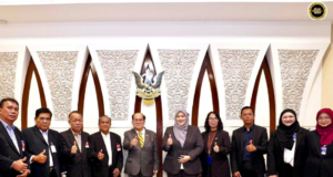 PBB Pampang Lingga Meri Penemuai Meri Basa Ngagai Sapit Premier Sarawak