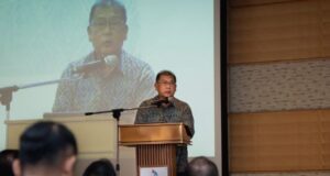 Raban Nembiak Patut Ngiring Revolusyen AI Enggau Tanggung pengawa – Datuk Wilson Ugak Kumbong