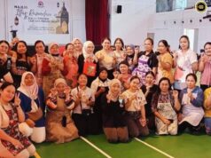 Woksyop Seni Resin Mukah Nyadi Pelasar Ngemansangka Bakat Seni Kreatif Menua