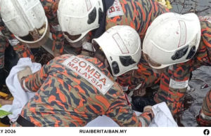 Mutosikal tepawah dalam parit, deriba dientaska bebadi