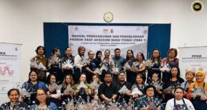 PPKK Bintulu negapka pemansang pengelandik komuniti nengah kraf aksesori sugu tinggi