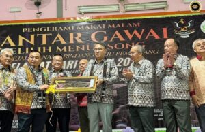 Raban Nembiak Patut Neruska Pesaka Dayak di Song — Datuk Alvin