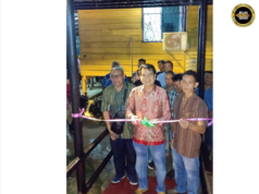 Pelajar nyadi pugu pemujur, PIBG SK Nanga Balingiau nerima bantu RM8,000