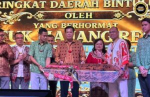 Perambu numbuhka Kawasan Zon Bebas Chukai ba Palan Penyangkai Kapal Bintulu dikearapka matak mayuh agi pemeranak puku
