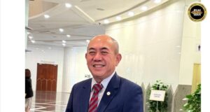 Sarawak deka ngemansangka pengawa nyadi jurulatih ba raban pengajar, Stadium Nengeri dikemanah nitihka standard FIFA enggau AFC