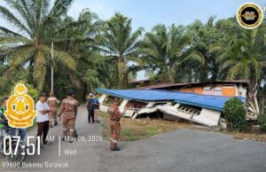 Rumah kayu runtuh di Bekenu, bomba ngentaska nadai penusal bakal tauka bebadi diripotka