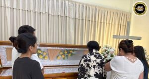 Kaban Parlimen Sri Aman meri basa kepenudi ngagai niang James Joshua Guang