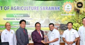 LPNM Sarawak negapka kerejasama strategik enggau Opis Betanam Betupi Sarawak dalam pemansang industri nanas