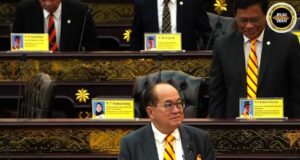 Perintah Sarawak Nimbal Isu ADUN, Negapka Rentayan Jalai, Jematan enggau Infrastruktur Rayat