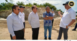 Uggah meresa jalai begembar nuju Padang Bilun Bintulu
