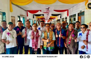Pengerami Mangkung Tiang Rumah Panjai Baru Kayan Nyelang, mandangka semengat beserakup