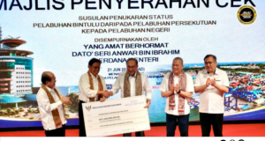 Palan Penyangkai Kapal Bintulu Ditegapka Nyadi Penyungkak Ekonomi Gadung Sarawak enggau Industri Jemah Ila