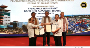 Sejarah ditempa, Penyangkai Kapal Bintulu enggau rasmi pulai baru ngagai pentadbiran Perintah Sarawak
