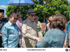 TYT Negeri Sarawak Enggau Toh Puan Datai Enggau Selamat Di Bagi Menua Betong Beserimbai enggau Pengerami Hari Pengada Rasmi Agong Renggat Sarawak