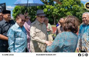 TYT Negeri Sarawak Enggau Toh Puan Datai Enggau Selamat Di Bagi Menua Betong Beserimbai enggau Pengerami Hari Pengada Rasmi Agong Renggat Sarawak