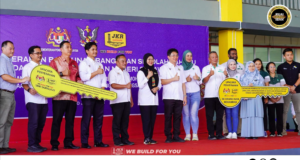 JKR Sarawak Nyerahka Dua Ikon Pelajar Baru Berega Lebih RM100 Juta Di Bintulu
