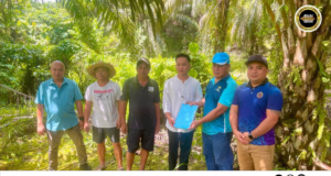 Pengawa nyerahka taba projek ngemanahka jalai ngagai pendam Rumah Panjai Lingit, Anyut