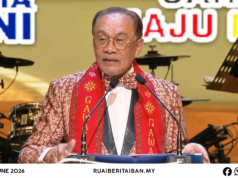 Pengawa Nyerahka Palan Penyangkai Kapal Bintulu Ngagai Sarawak Nyadika Pengandal Perintah Besai